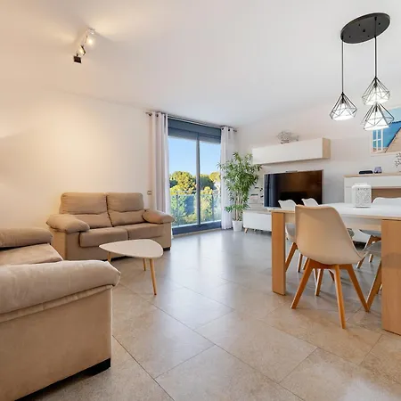 Platja Apartment *